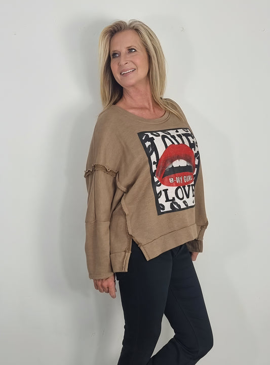 Oversize Sweatshirt "Love"