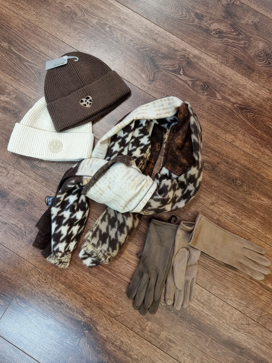 Kuscheliger Patchwork-Schal in Braun-Beige