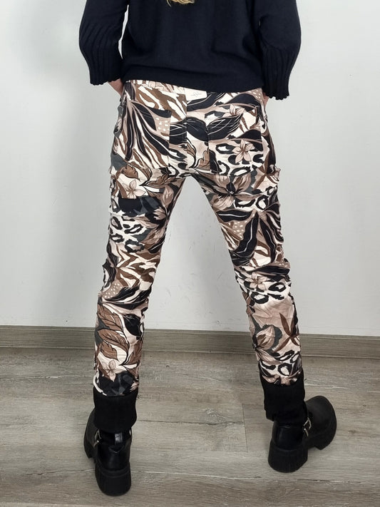 Hose in Wildleder-Optik mit Print