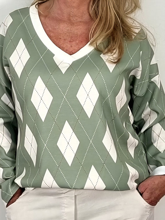 Leichter Pullover mit modernem Rautenmuster – frisch, feminin & vielseitig