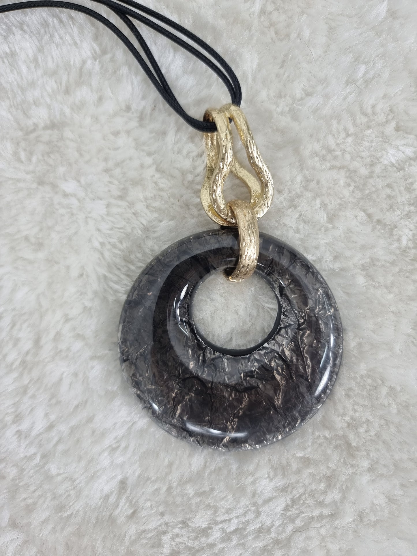 Kette mit Anhänger