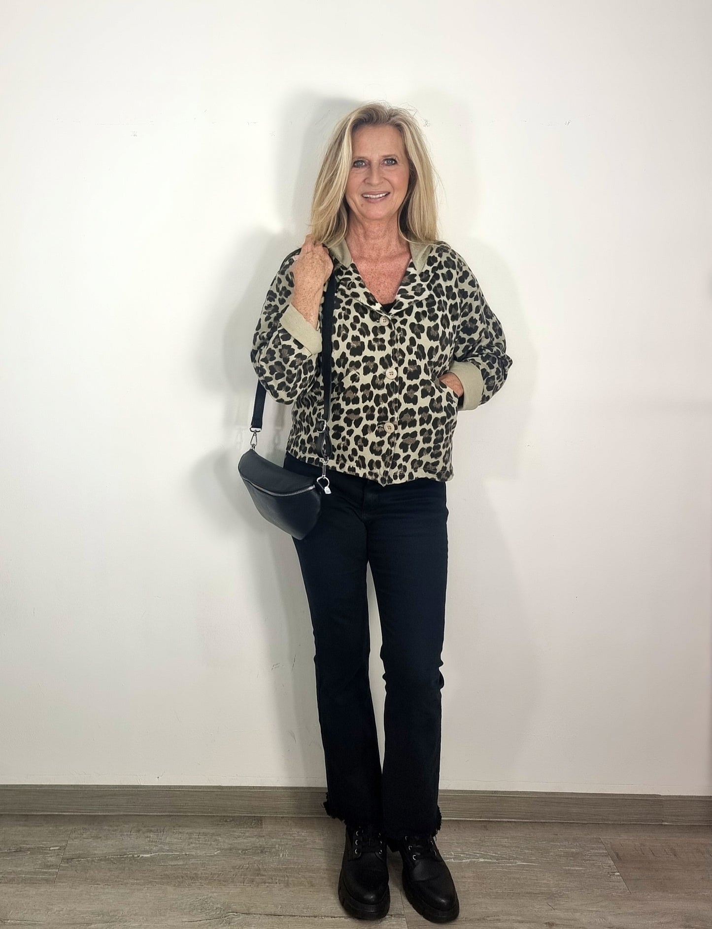 Leoparden- Jacke mit Kapuze