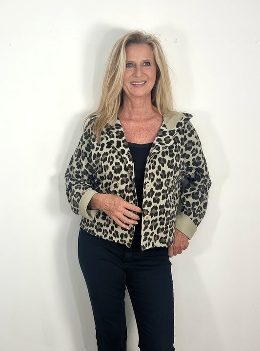 Leoparden- Jacke mit Kapuze