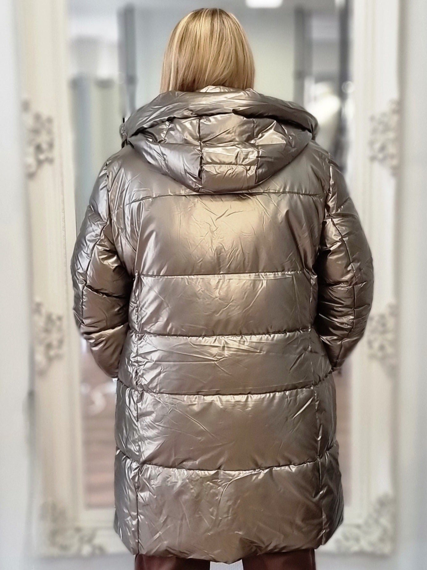 Metallic Steppjacke mit Kapuze