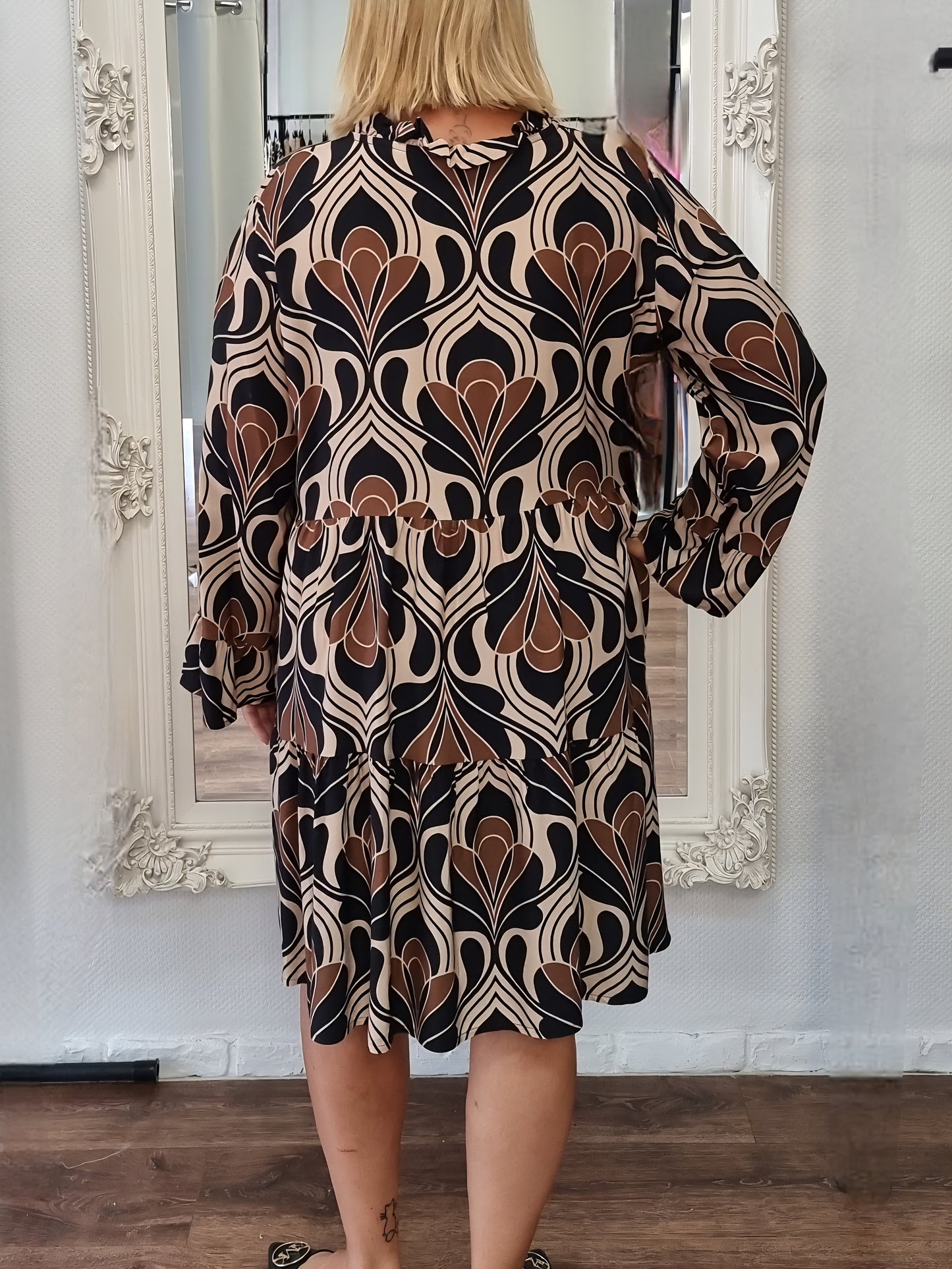 ✨ Retro-Musterkleid ✨