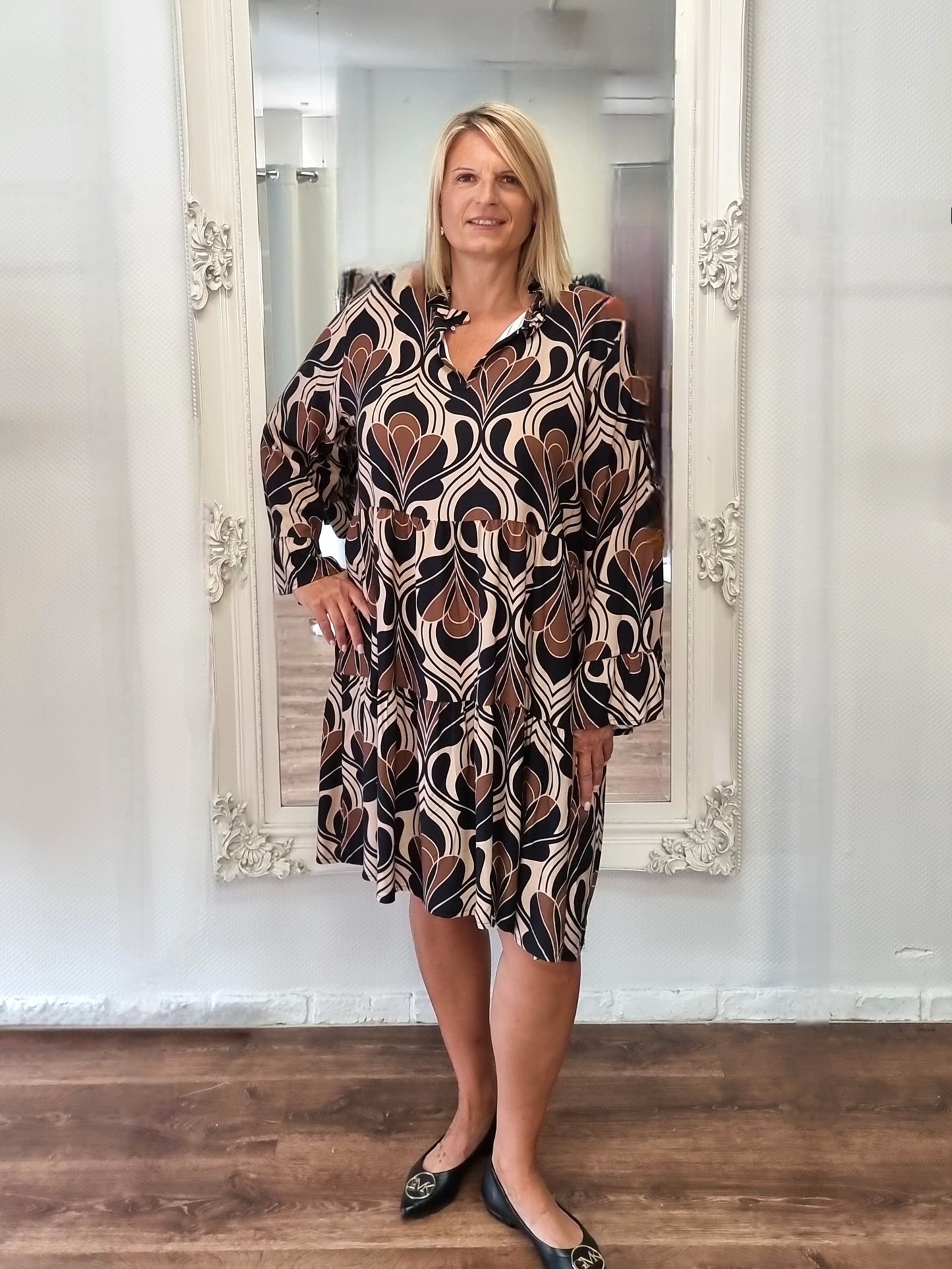 ✨ Retro-Musterkleid ✨