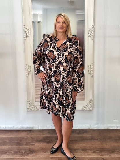 ✨ Retro-Musterkleid ✨