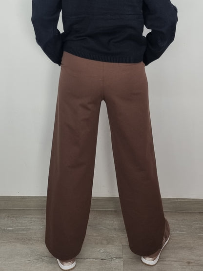 Weite Stoffhose in Schokbraun