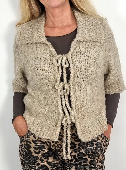 🖤 Flauschige Strickjacke in Dunkelbraun und Beige