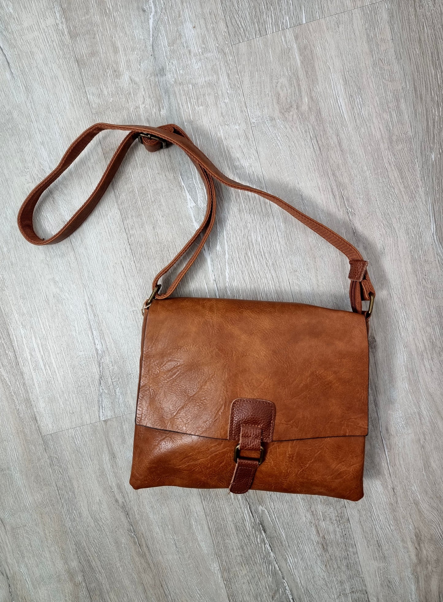 ✨ Stylische Umhängetasche Kunstleder ✨