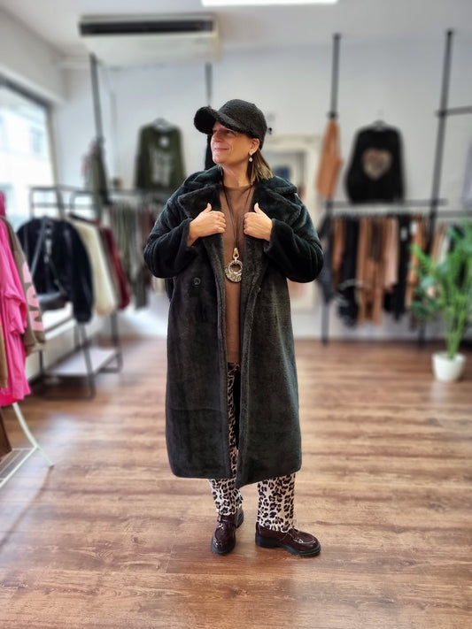 🧥 Kuscheliger Teddy-Mantel in Beige und Schwarz