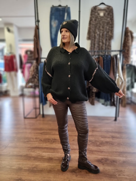 🖤 Kuschelige Strickjacke mit Leo-Knöpfen in 3 Farben