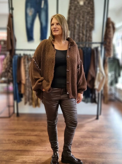 🖤 Kuschelige Strickjacke mit Leo-Knöpfen in 3 Farben