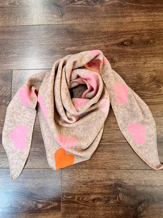 Kuscheliger Herz-Schal – Beige /Rosa