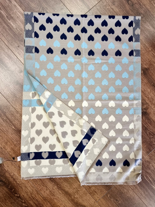 ❤️ Kuscheliger Herz-Schal – Stil trifft Gemütlichkeit ❤️