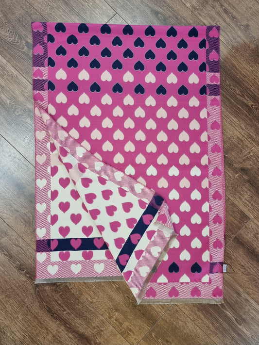 ❤️ Kuscheliger Herz-Schal – Stil trifft Gemütlichkeit ❤️