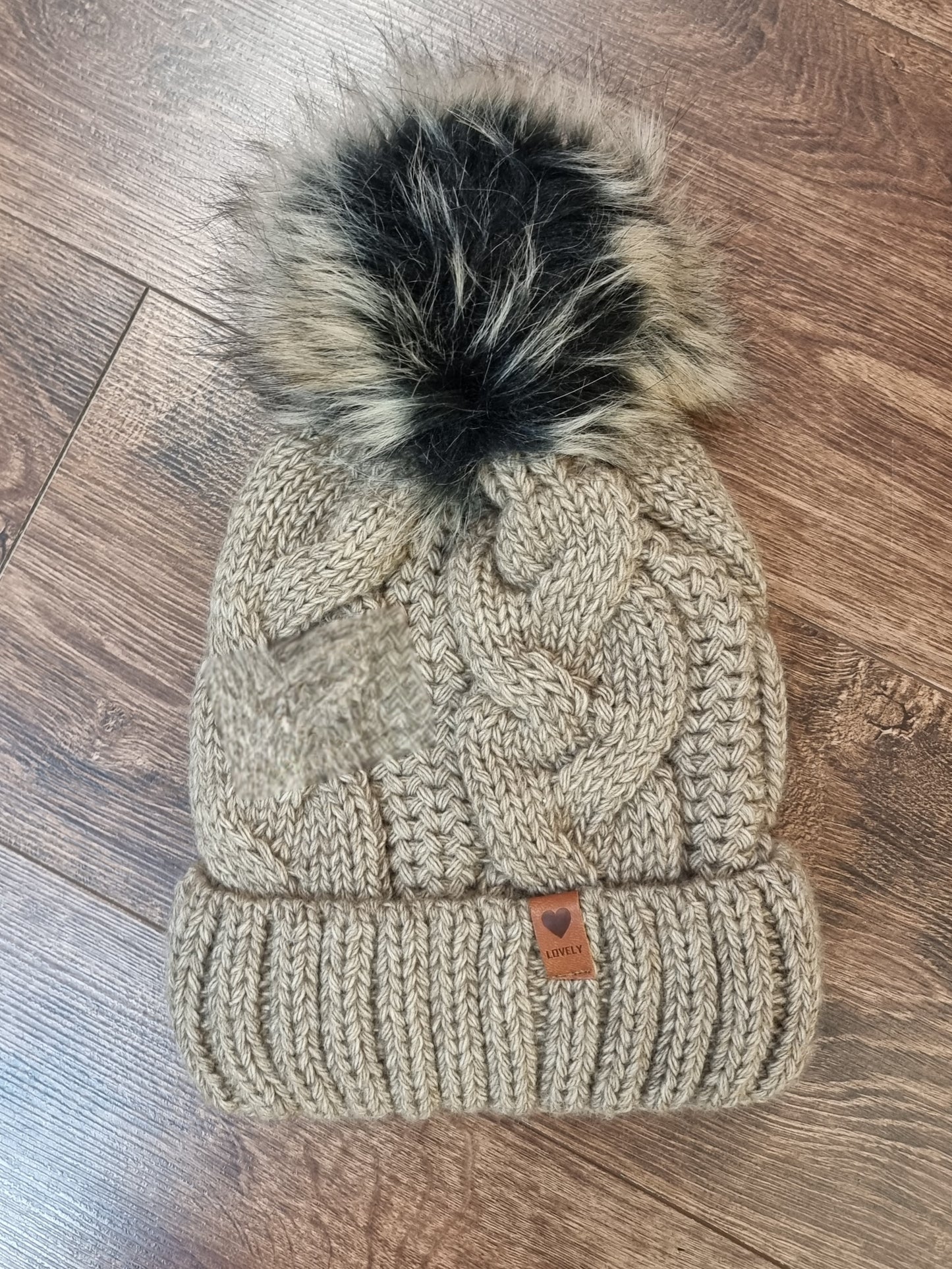 Kuschelige Strickmütze mit Kunstfell-Bommel 4 Farben