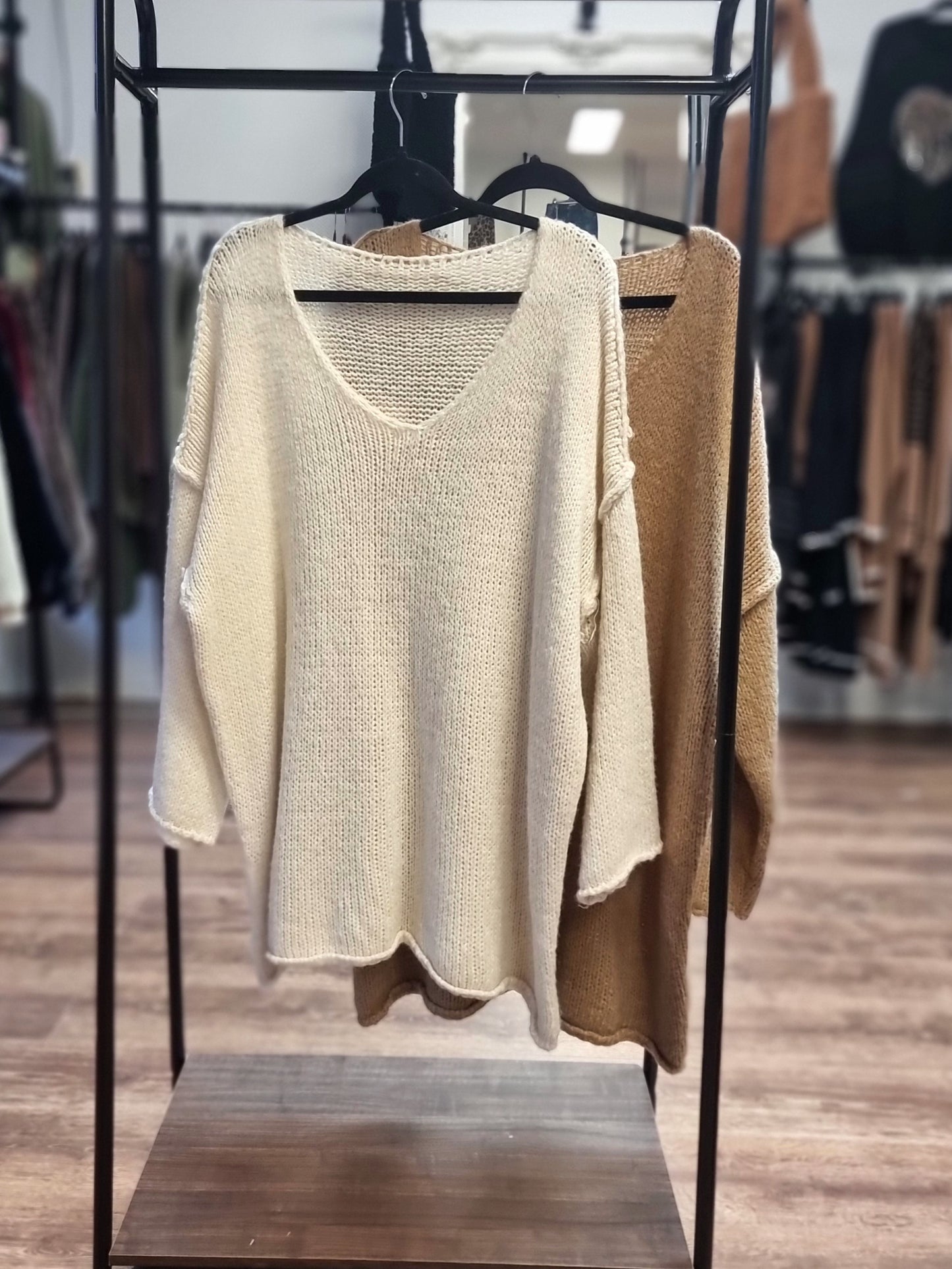 Oversize Strickpullover mit V-Ausschnitt 🤍