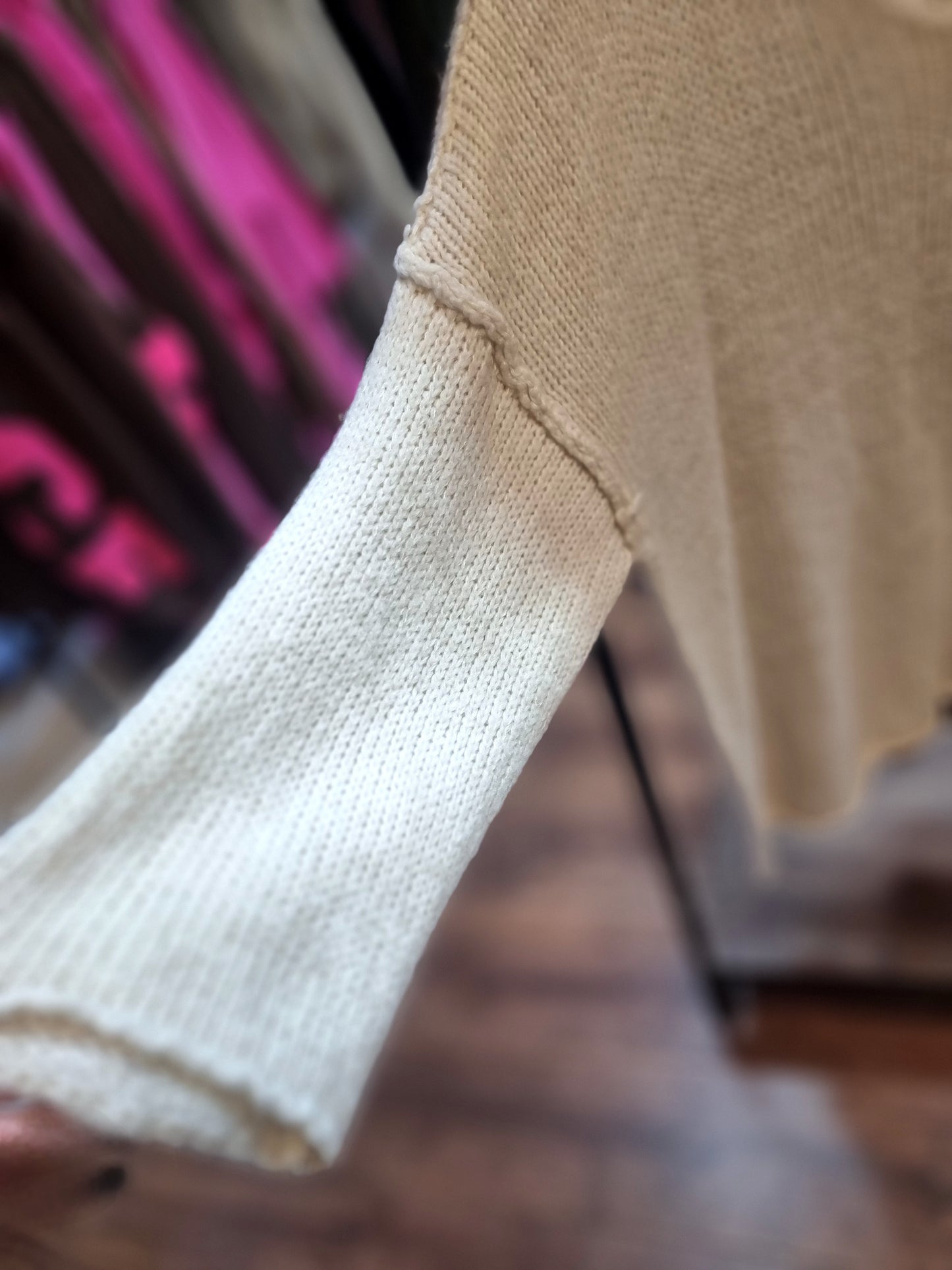 Oversize Strickpullover mit V-Ausschnitt 🤍