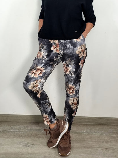 Hose in Wildleder-Optik mit Print