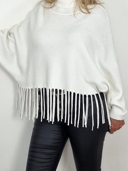 Fransen Pullover in Offwhite