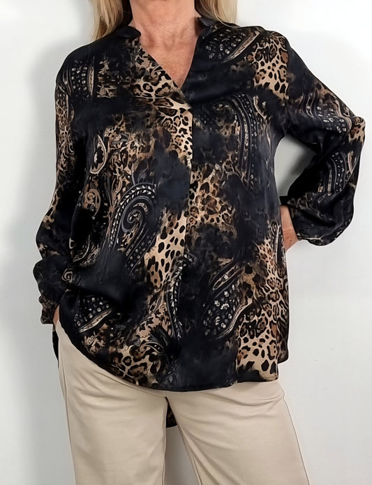 Elegante Bluse im Batik-Look – lässig, modern und unglaublich bequem