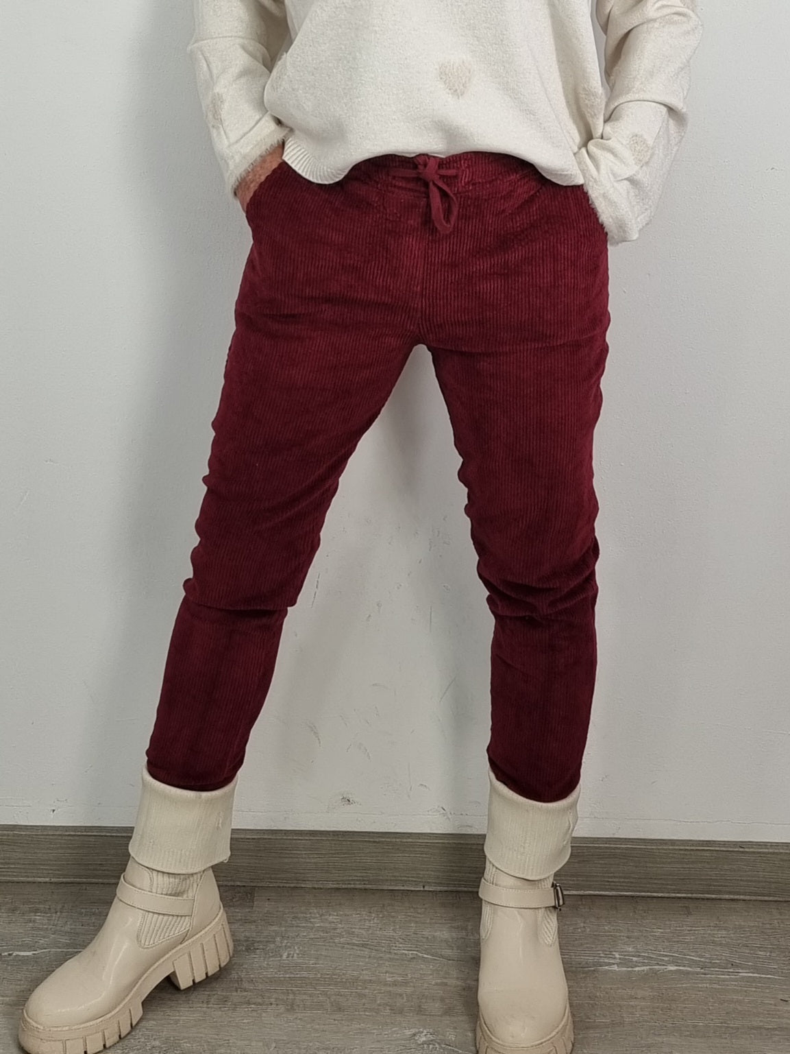 Kordhose – Bordeaux 🍇✨