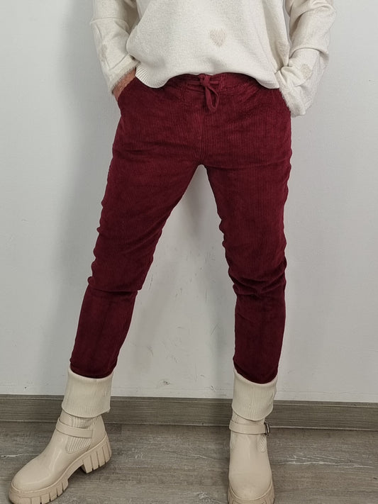 Kordhose – Bordeaux 🍇✨