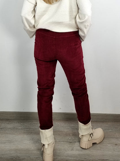 Kordhose – Bordeaux 🍇✨