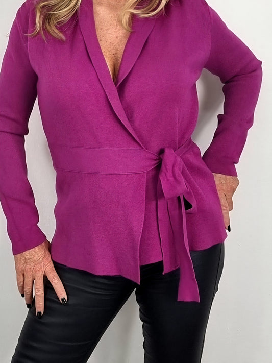 Feminine Wickel Weste in Fuchsia – stilvoll, weich & Figur schmeichelnd