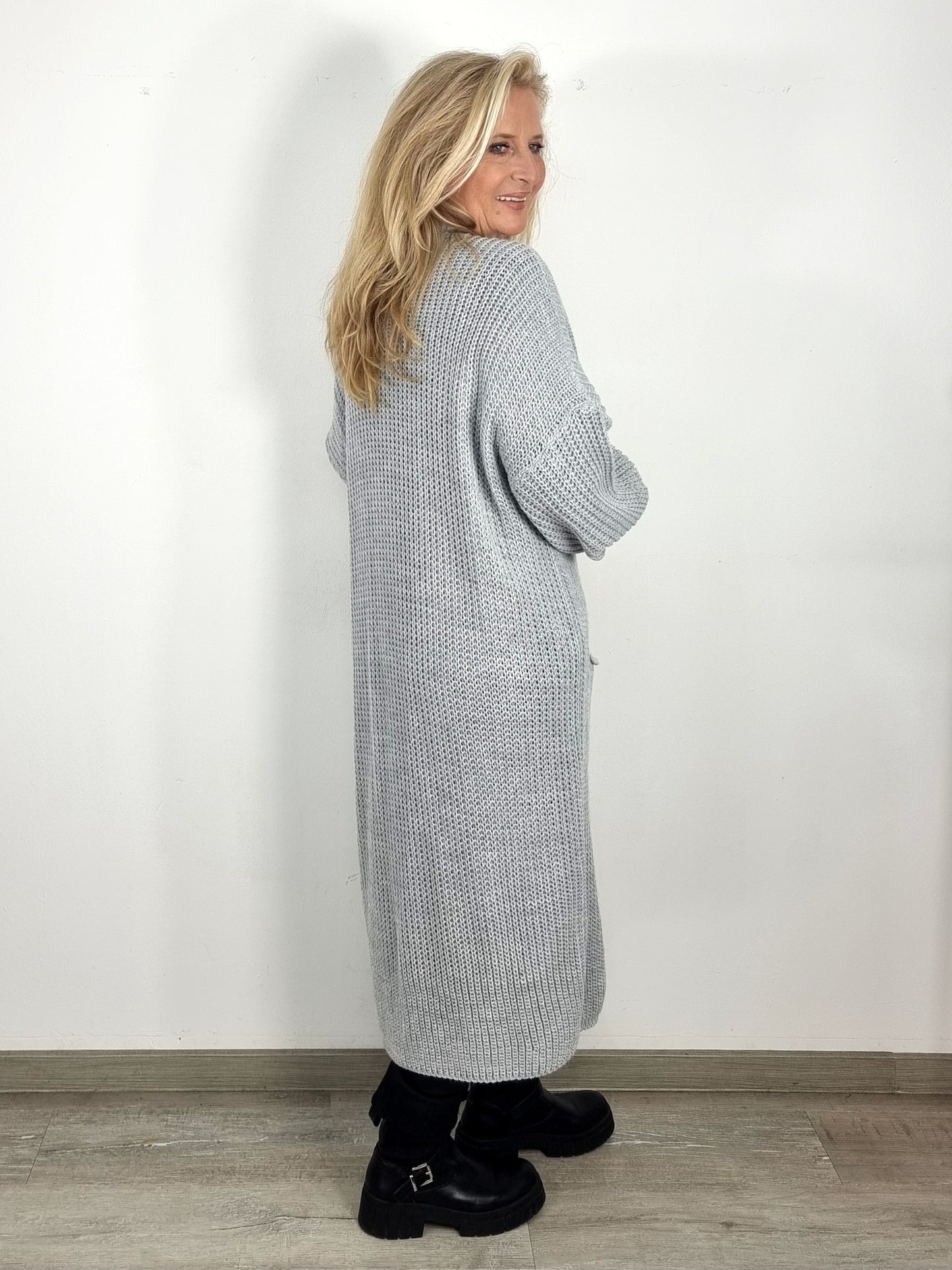 Langer Strickcardigan – gemütlich, stylisch & vielseitig kombinierbar