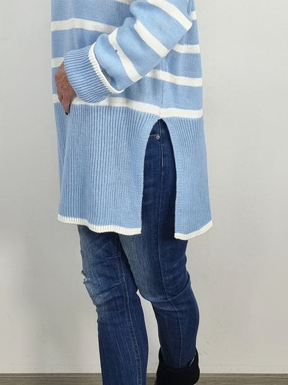 Strickpulli in Himmelblau