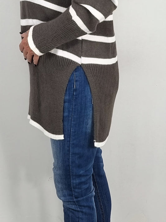 Strickpulli in Braun