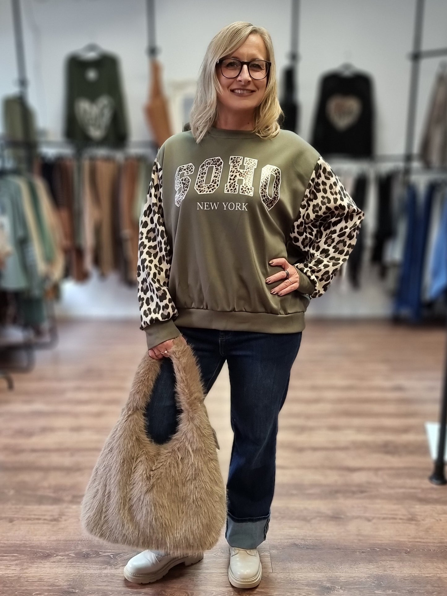 SOHO New York Sweatshirt – lässiger Style mit Leo-Akzent