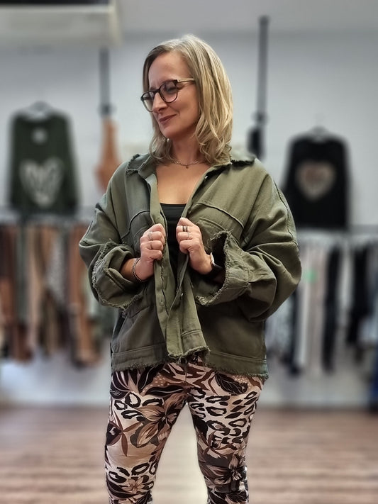 Oversize Hemdjacke – OLIV