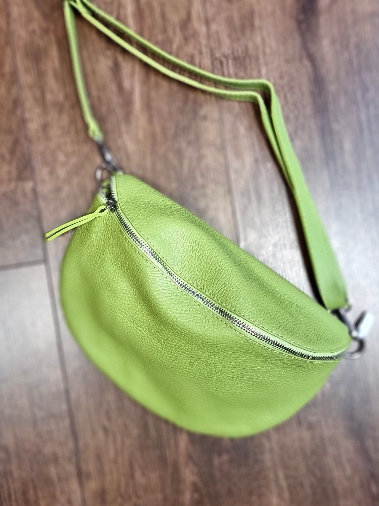 Leder-Bauchtasche in vielen Farben