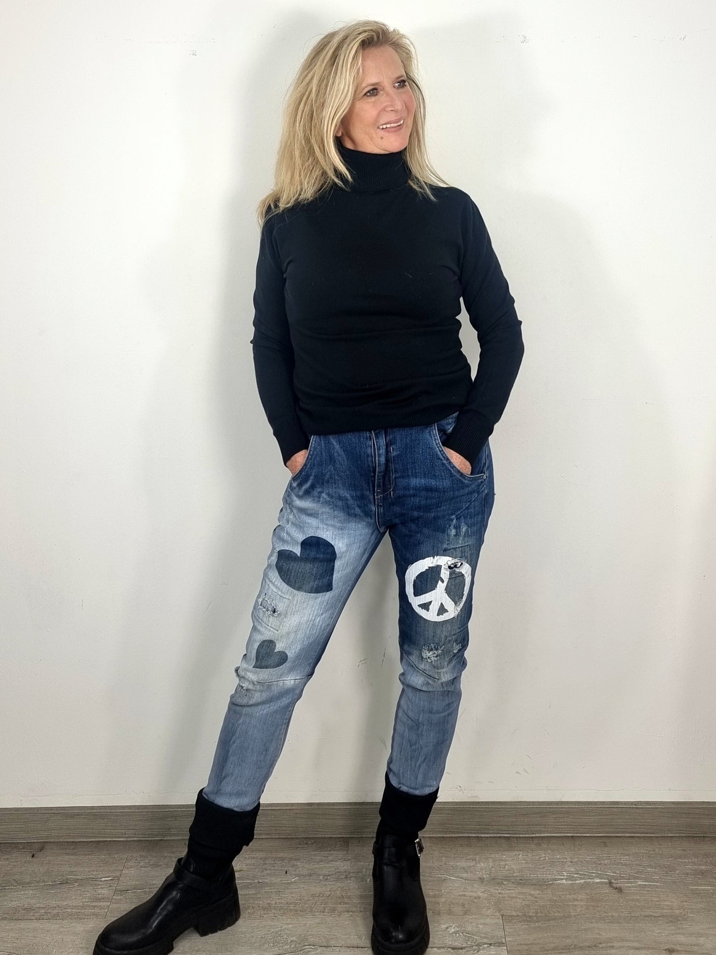 Jeans mit Herz & Peace Symbol
