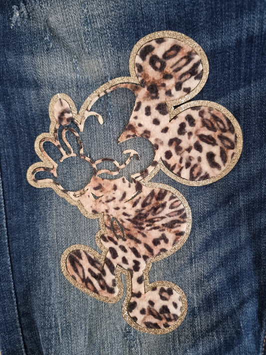 Jeans mit Leopard-Patch – stylisch, bequem & absolut auffällig