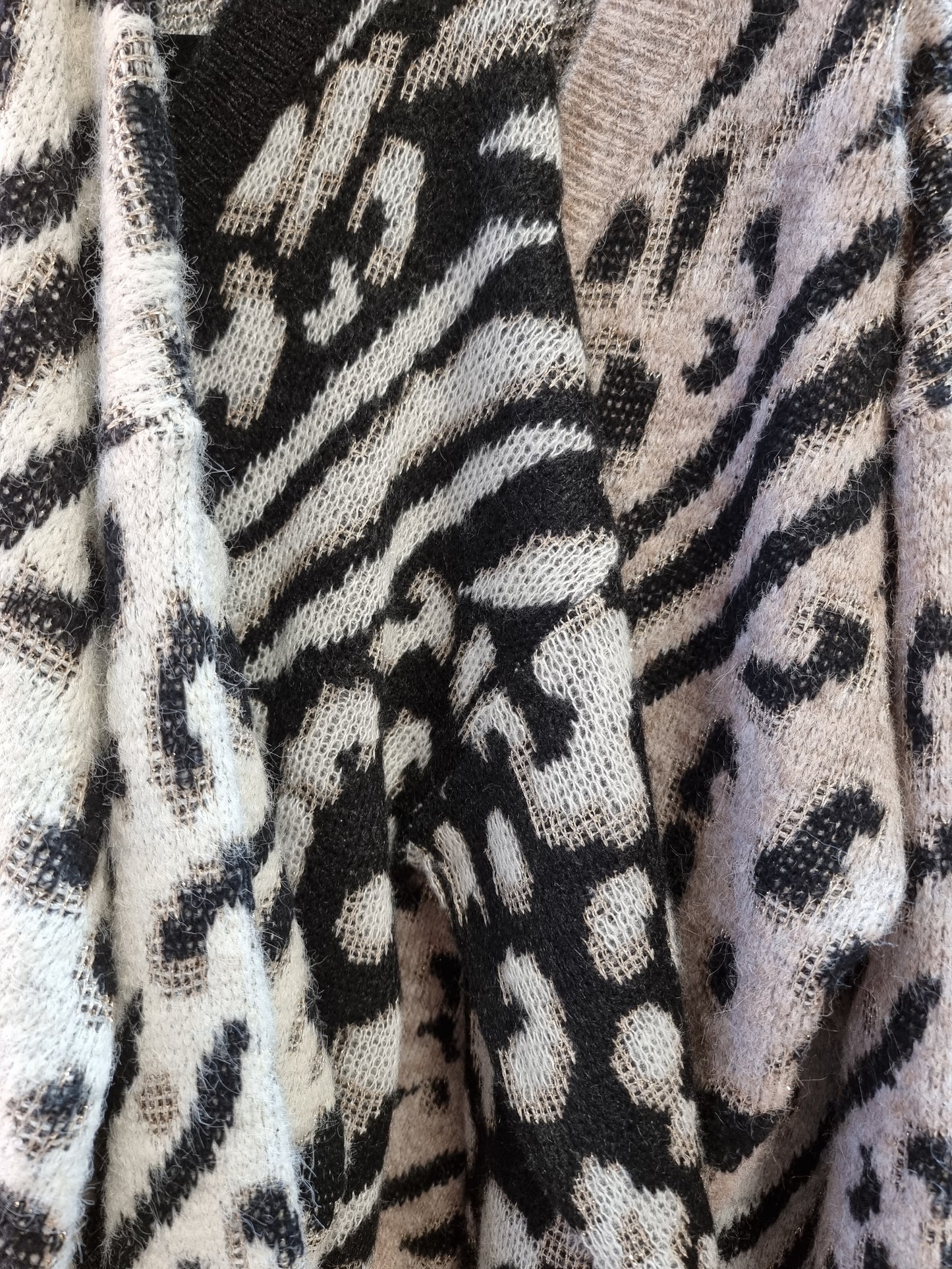 ✨Exklusiver Strickpulli mit Goldschimmer✨