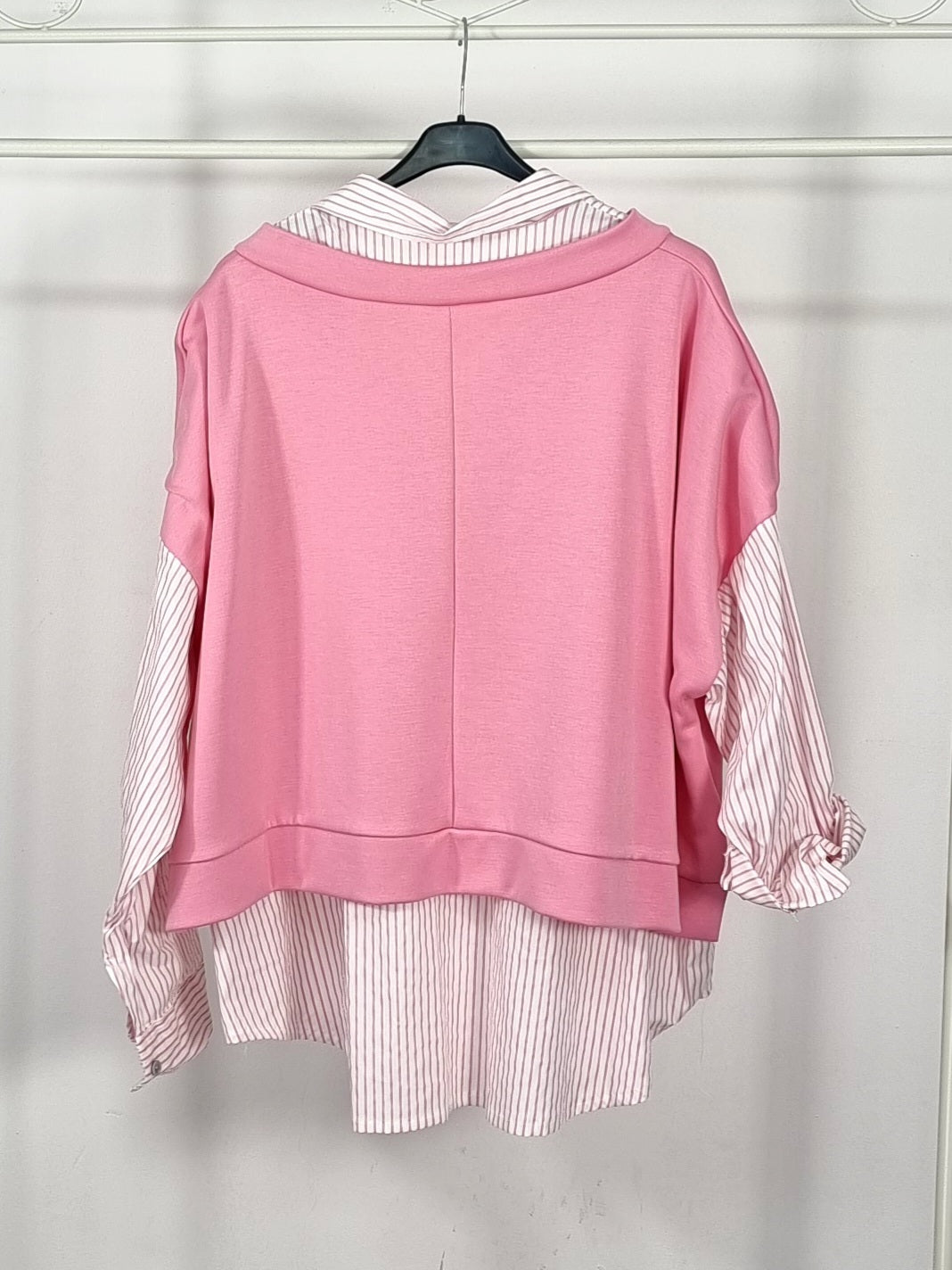 Oversize Bluse/Sweater Kombi – Modern, lässig &; super bequem