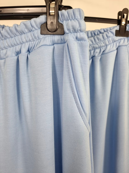 Oversize Hose – Light Blue