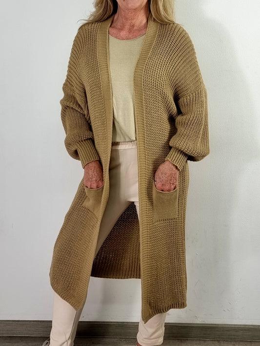 Langer Strickcardigan – gemütlich, stylisch & vielseitig kombinierbar