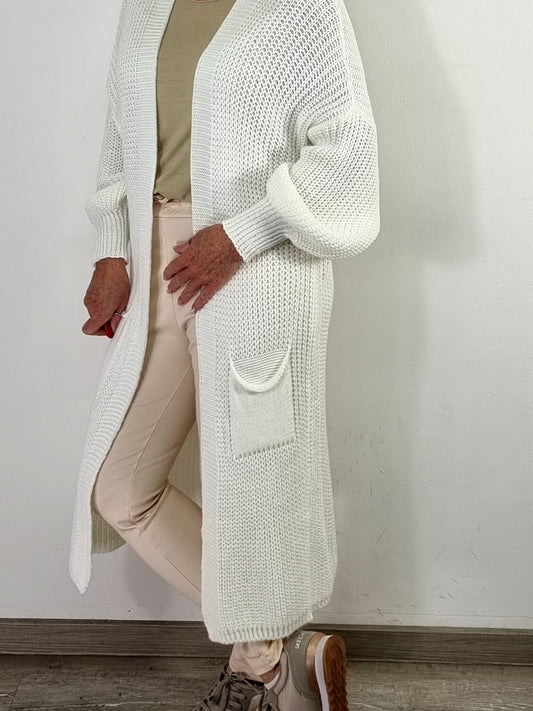Langer Strickcardigan – gemütlich, stylisch & vielseitig kombinierbar