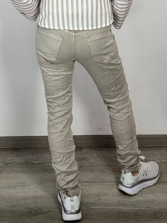 Karo Jeans – Komfort trifft Style