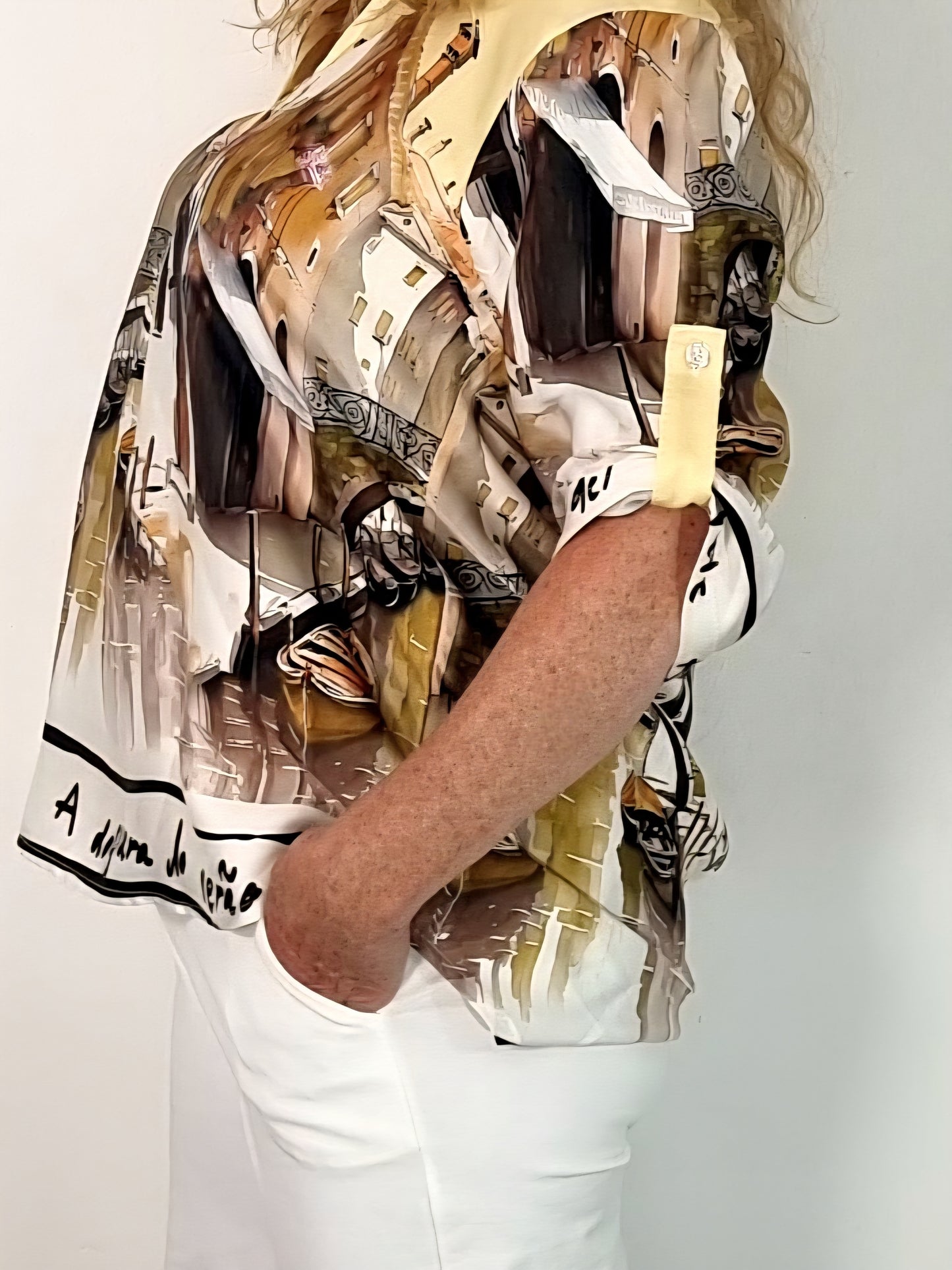 Bluse im Italien-Style – modern & stilvoll in 2 Farben