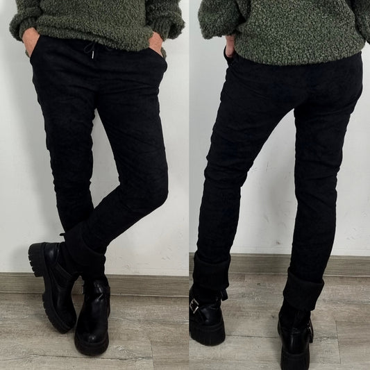 Hose in Wildleder-Optik Schwarz