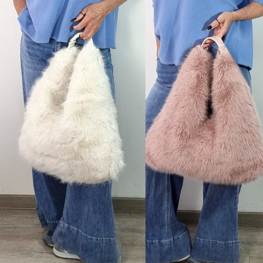 Flauschige Trend-Tasche – stylisch, soft & ein absoluter Hingucker