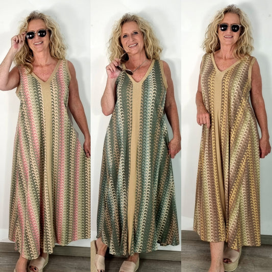 Elegantes Maxi-Kleid mit Goldschimmer ✨