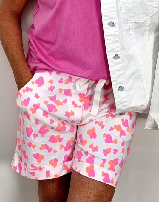 Sommer-Shorts mit Herzchenprint