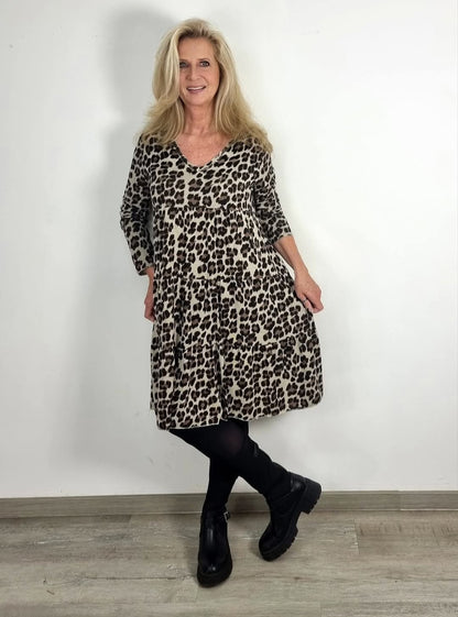 Leokleid mit V-Ausschnitt – wild, super bequem 🐆✨